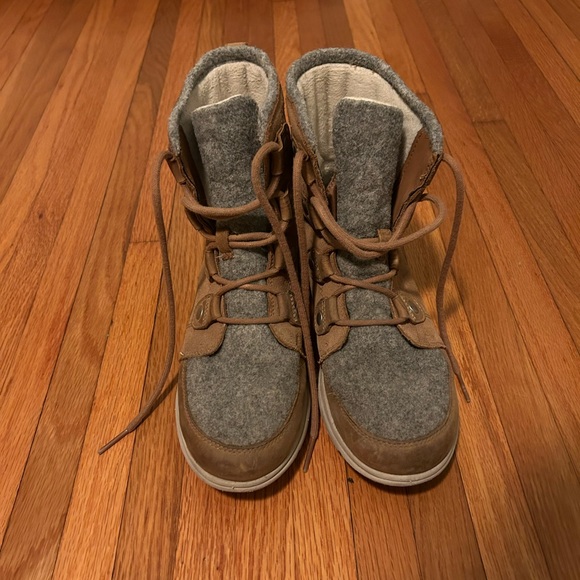 Women's SOREL Explorer Joan Waterproof Winter Boots - Picture 3 of 7